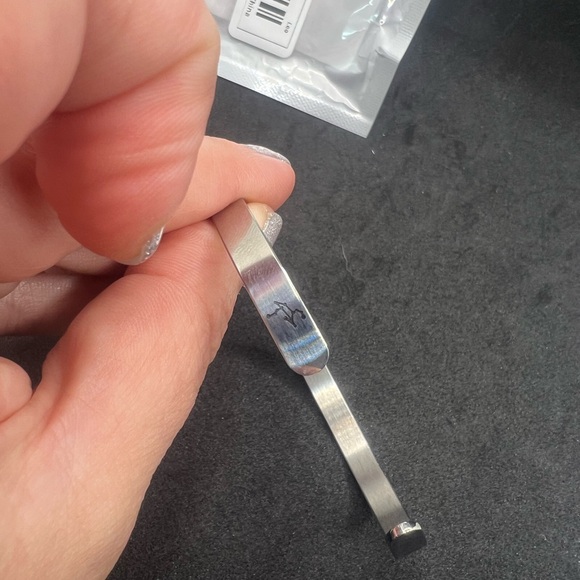 LEO Bracelet - Picture 4 of 8